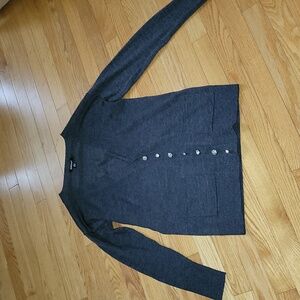 NWOT 100% wool cardigan DNKY